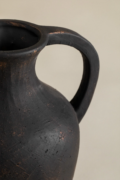 Vase en céramique GAIUS Le Studio
