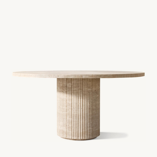 Dining table for 4/6 people in travertine