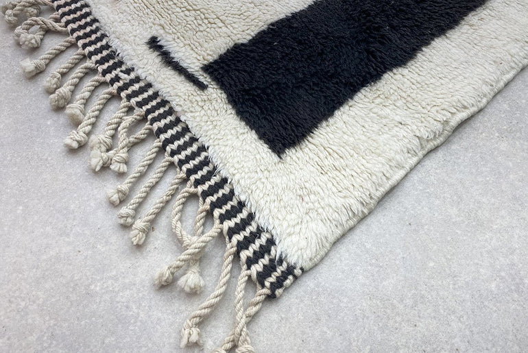 Handmade 100% wool DAMAS rug