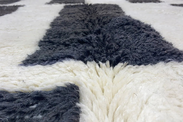 Handmade 100% wool DAMAS rug