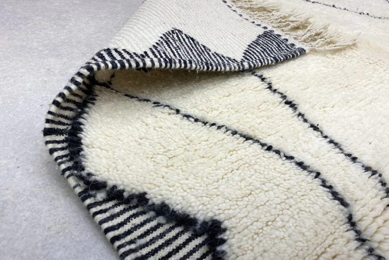 Handmade rug 100% wool ZEBRA