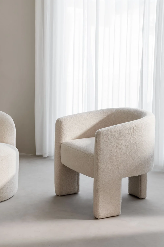 3-legged armchair ORUGA Collection 