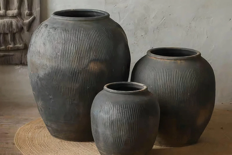 Set of 3 VERACRUZ clay jars