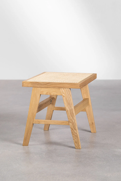 Tabouret en noyer massif et cannage rotin ALEJO