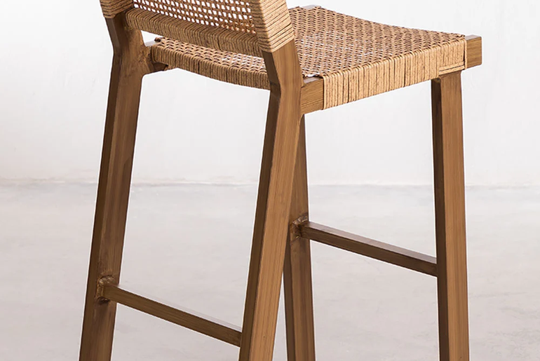 Chaise haute en bois massif et osier ADRIA